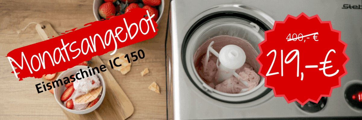 Eismaschine Steba IC 150 in silber mit frischem Eis und Erdbeeren im Vordergrund. Sonderangebot: 219 € statt 400 €.